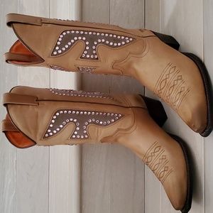 Frye Daisy Duke Swarovski Crystal Pointed Cowgirl Boots in Gold/Tan Color